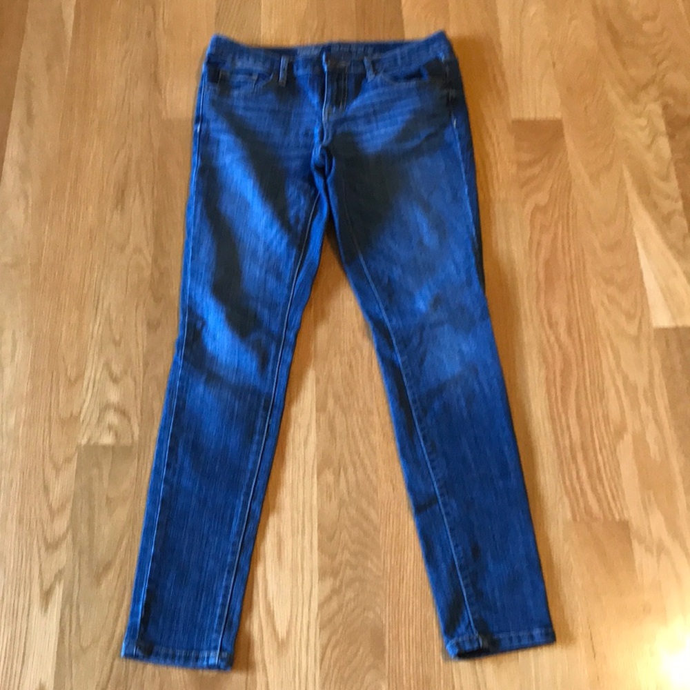 Low rise skinny jeans